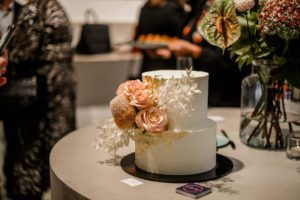 Weddingcake, flowercake, taart, bruiloft
